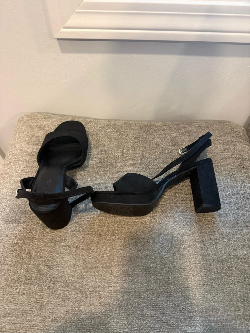 Old Navy Black Platform Block Heel Sandals